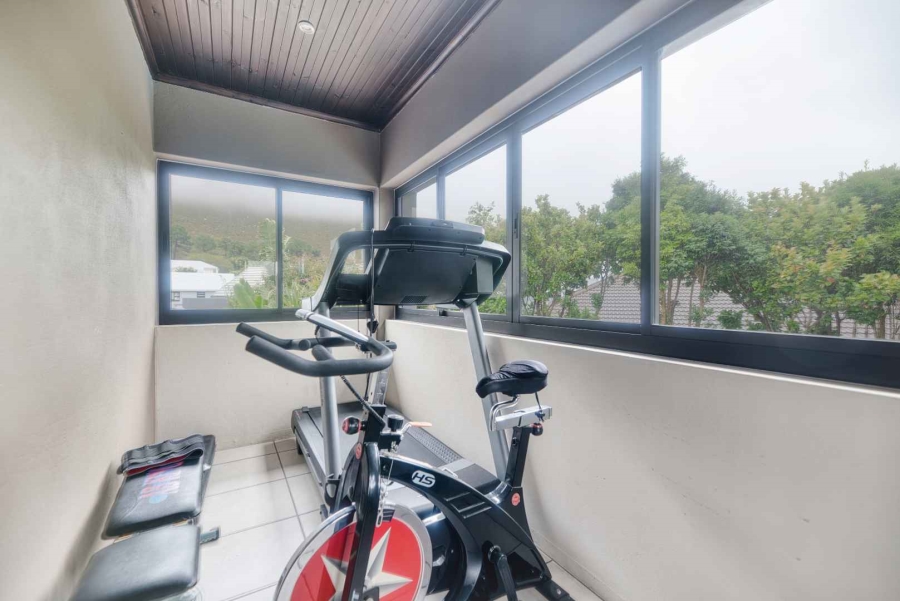 4 Bedroom Property for Sale in Hermanus Heights Western Cape